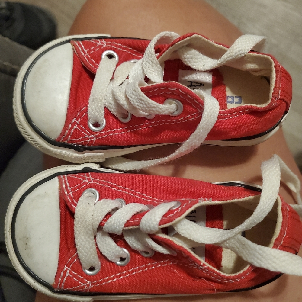 CONVERSE All Star size 4 toddler